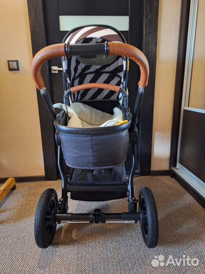 Прогулочная коляска 2в1
