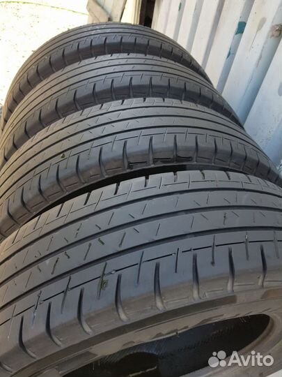 Yokohama Advan S.4 205/75 R16C