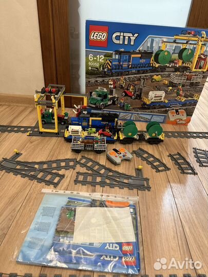 Lego city поезд 60052