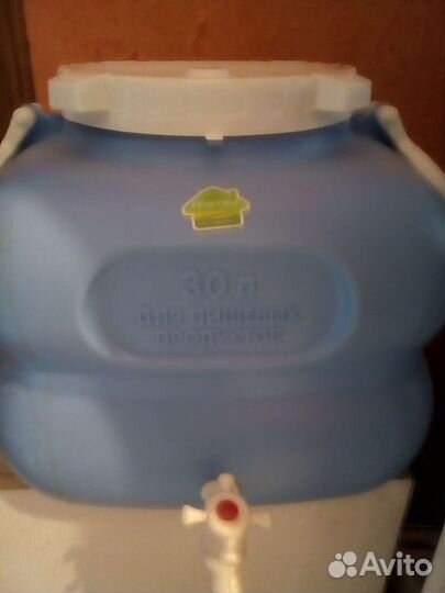 Бак для воды пластиковый