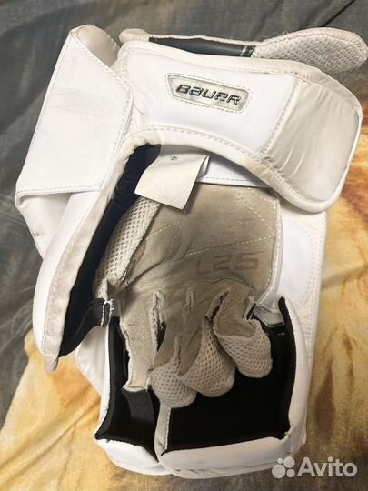 Ловушка и блин хоккейные вратарские