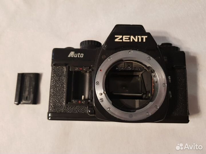 Фотоаппарат Зенит Автомат + объектив Helios 44k-4