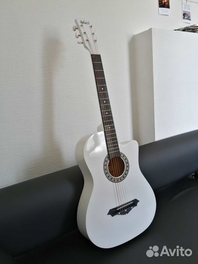 Гитара акустическая