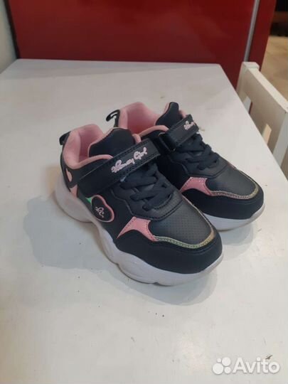 Кроссовки для девочки 27 размер