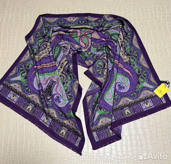 Шарф шелковый etro