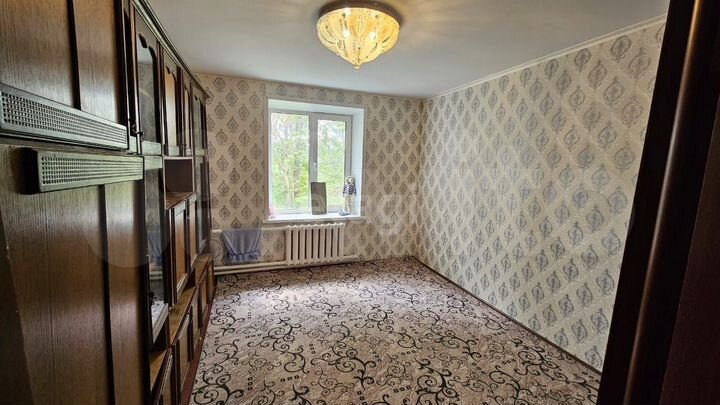 Комната 30 м² в 3-к., 2/2 эт.