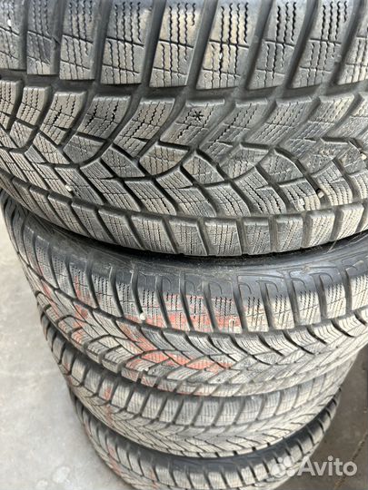 Goodyear UltraGrip Performance Gen-1 235/45 R18