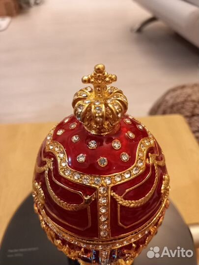 Сувенир Яйцо Фаберже большое (красное)