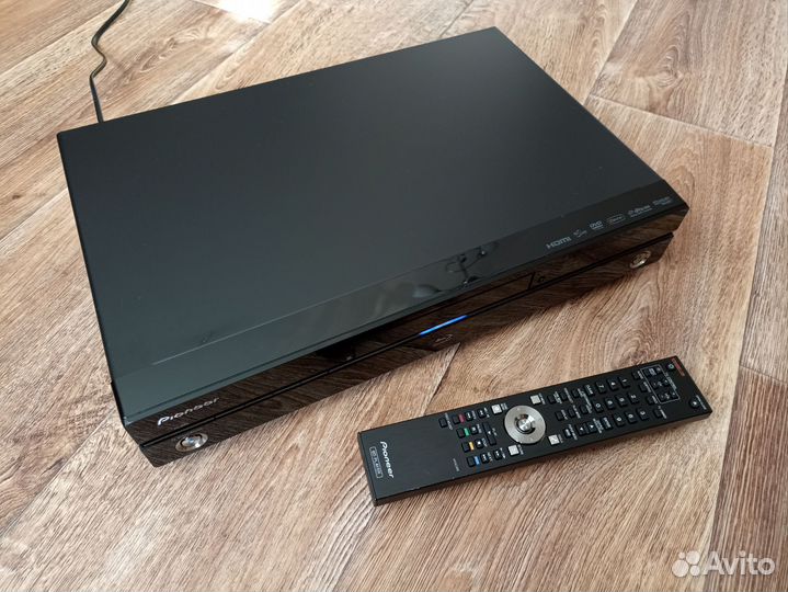 Blu-ray плеер Pioneer BDP-LX52