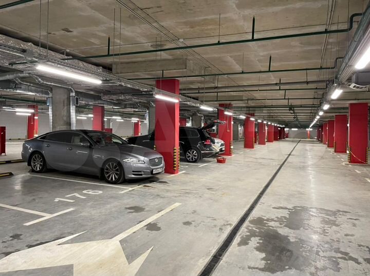 Машиноместо, 14 м²