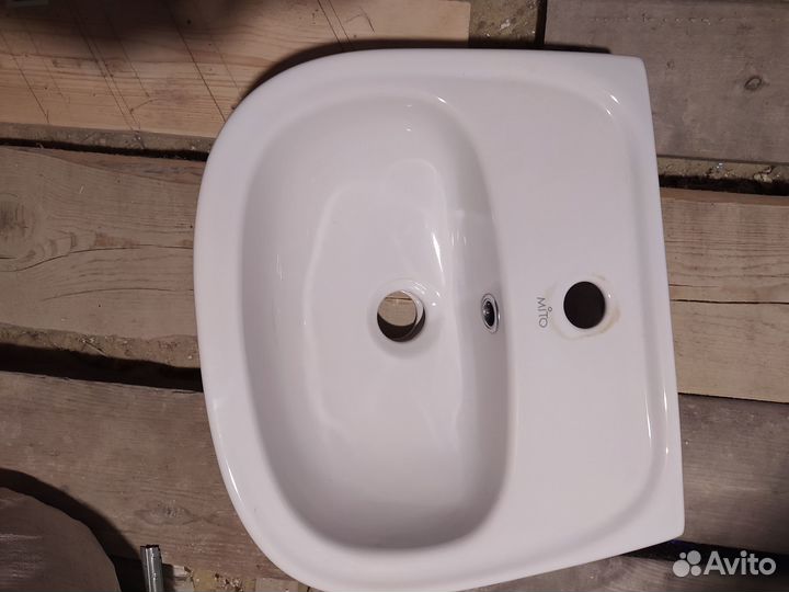Раковина в ванную накладная бу