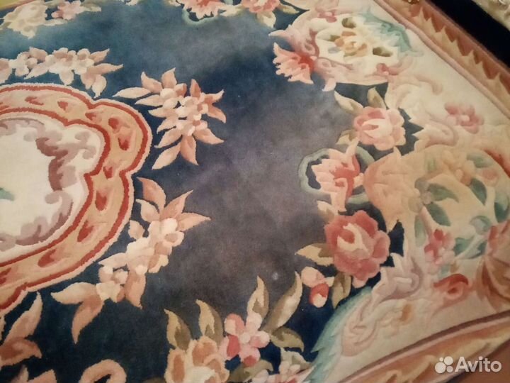 Ковер шерстяной 1.40 м. на 2.20