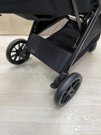 Коляска Carrello