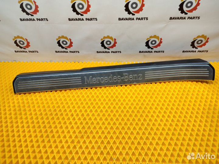Накладка порога внутренняя передняя левая Mercedes