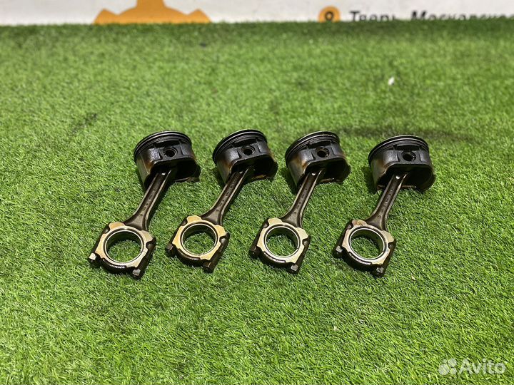 Поршни с шатунами QG18DE Nissan Almera n16