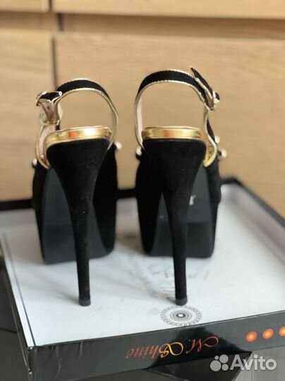 Босоножки на платформе 36