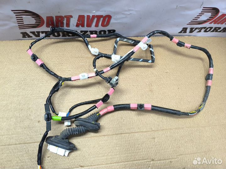 Проводка задней левой двери Lexus RX