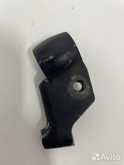 Крепление ручки сцепления suzuki bandit 400