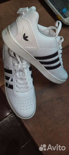 Кроссовки adidas