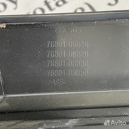 Накладка крышки багажника camry 55