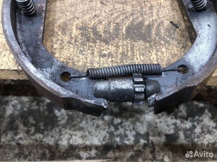 Колодки стояночного тормоза Bmw 6 E63 N62B48