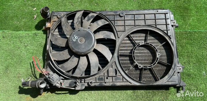 Радиатор (основной) Volkswagen Golf 2005