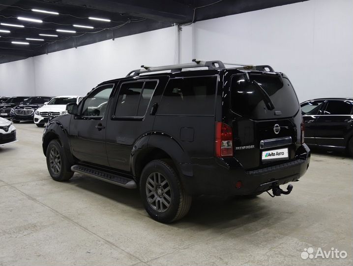 Nissan Pathfinder 2.5 AT, 2013, 136 740 км