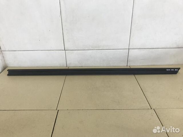 Уплотнитель (внутри) Polo (Sed RUS) 2011