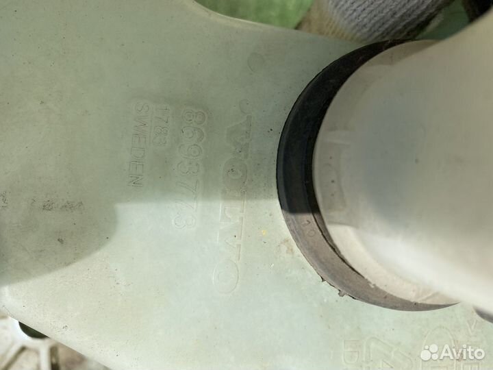 Бачок стеклоомывателя Volvo S60 RS