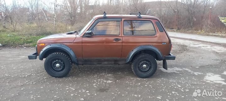 LADA 4x4 (Нива) 1.7 МТ, 2006, 100 000 км