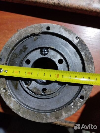 Трёхкулачковый токарный патрон