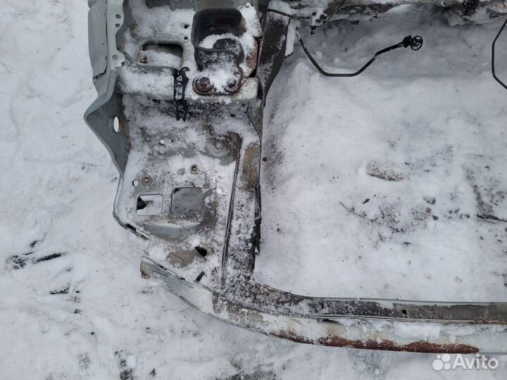 Лонжерон правый на Renault Clio 2