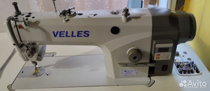 Промышленная швейная машина 