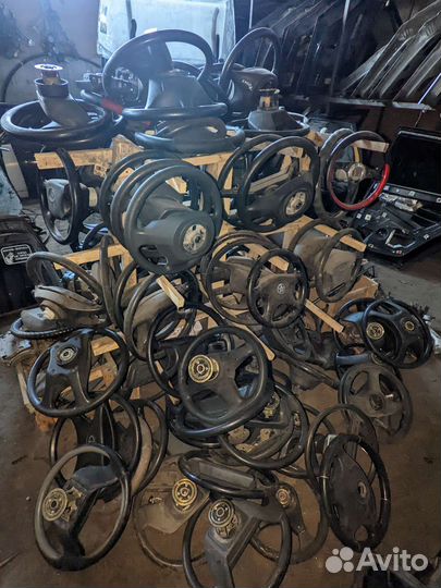 Руль ваз 2114,2110,приора,калина разные