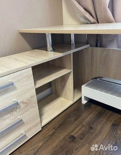 Стол компьютерный новый угловой