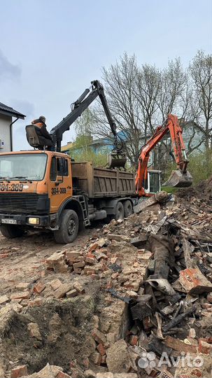 Самосвал с манипулятором грейфер