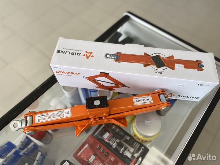 Домкрат ромбический 1,5т