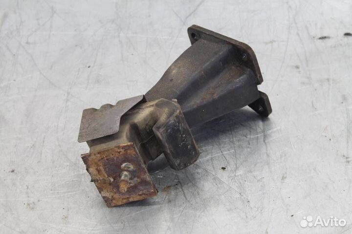 Кронштейн двигателя левый Nissan Pathfinder R51