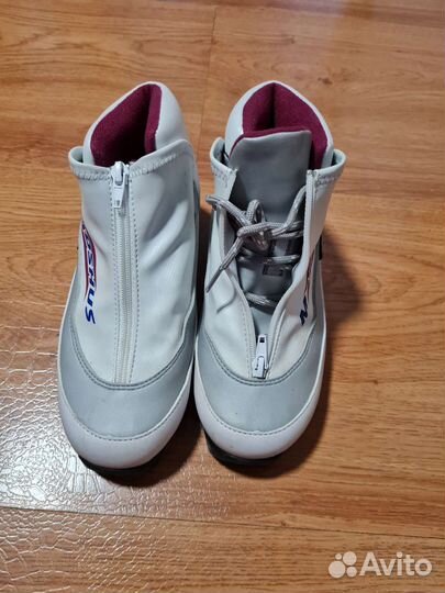 Лыжные ботинки 37