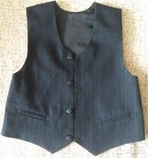 Костюм тройка