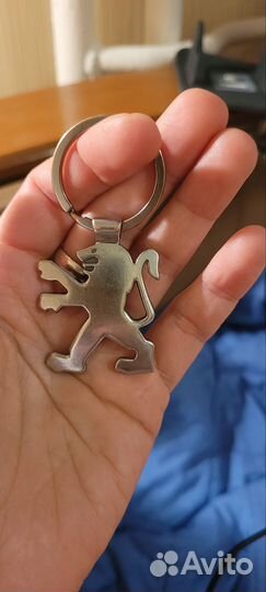 Брелок Пежо отдам