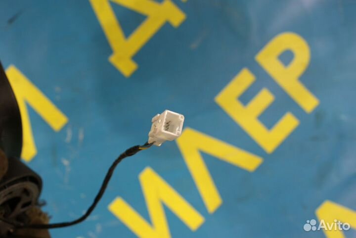 Левое зеркало Renault logan