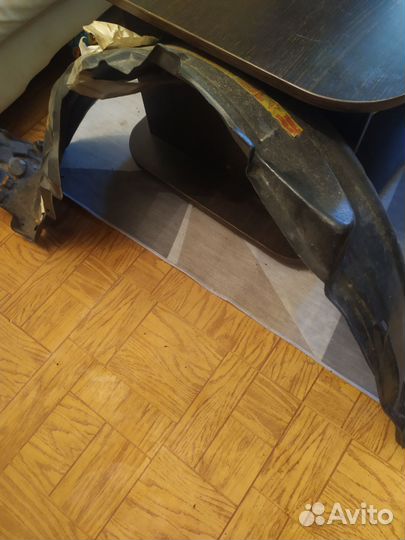 Подкрылок передний правый honda civic 4D