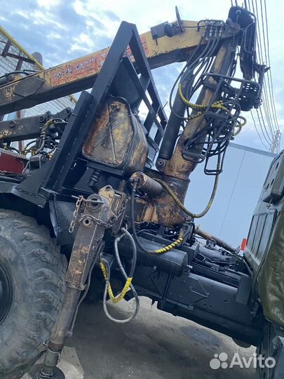 Урал 4320 с КМУ, 1990