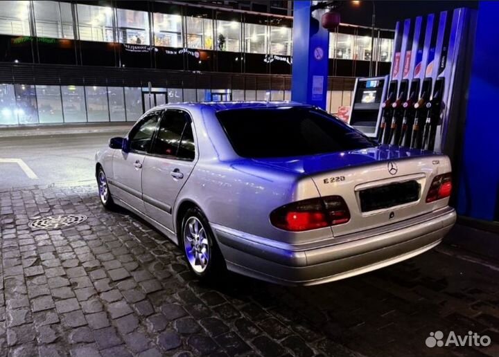 Аренда автомобиля Mercedes с водителем