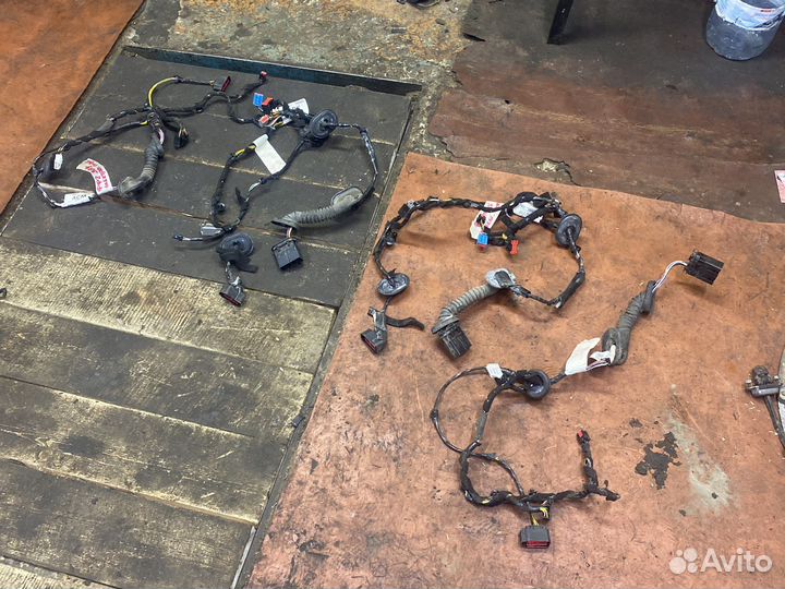 Фокус 2 проводка двери