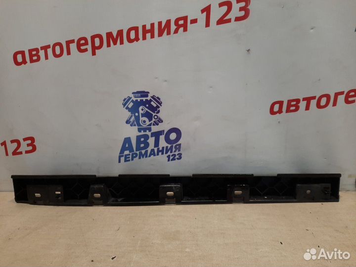 Кронштейн порога правый Bmw X1 E84 N20B20A 2012