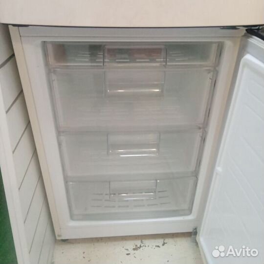 Холодильник LG mez65081102 (Рассрочка/ 6142)