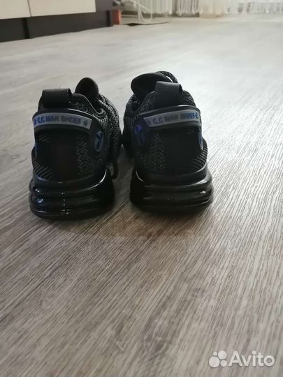 Кроссовки детские новые 34 размер
