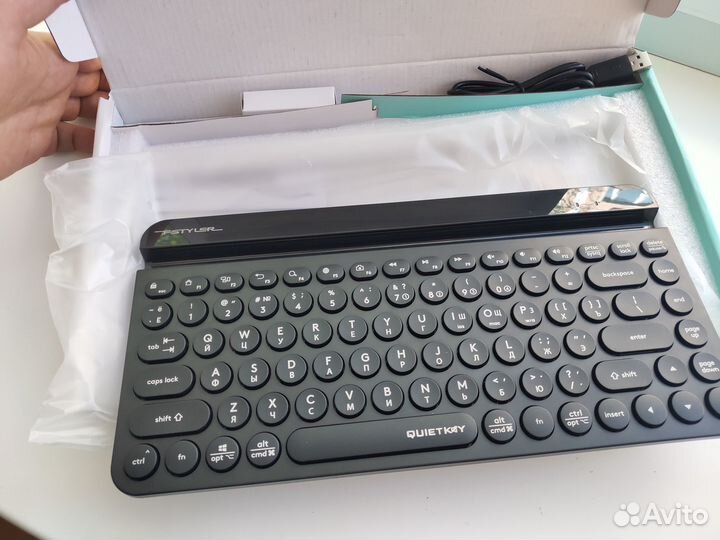 Беспроводная клавиатура A4Tech Fstyler FBK30